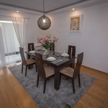 Διαμέρισμα Apartman Marina